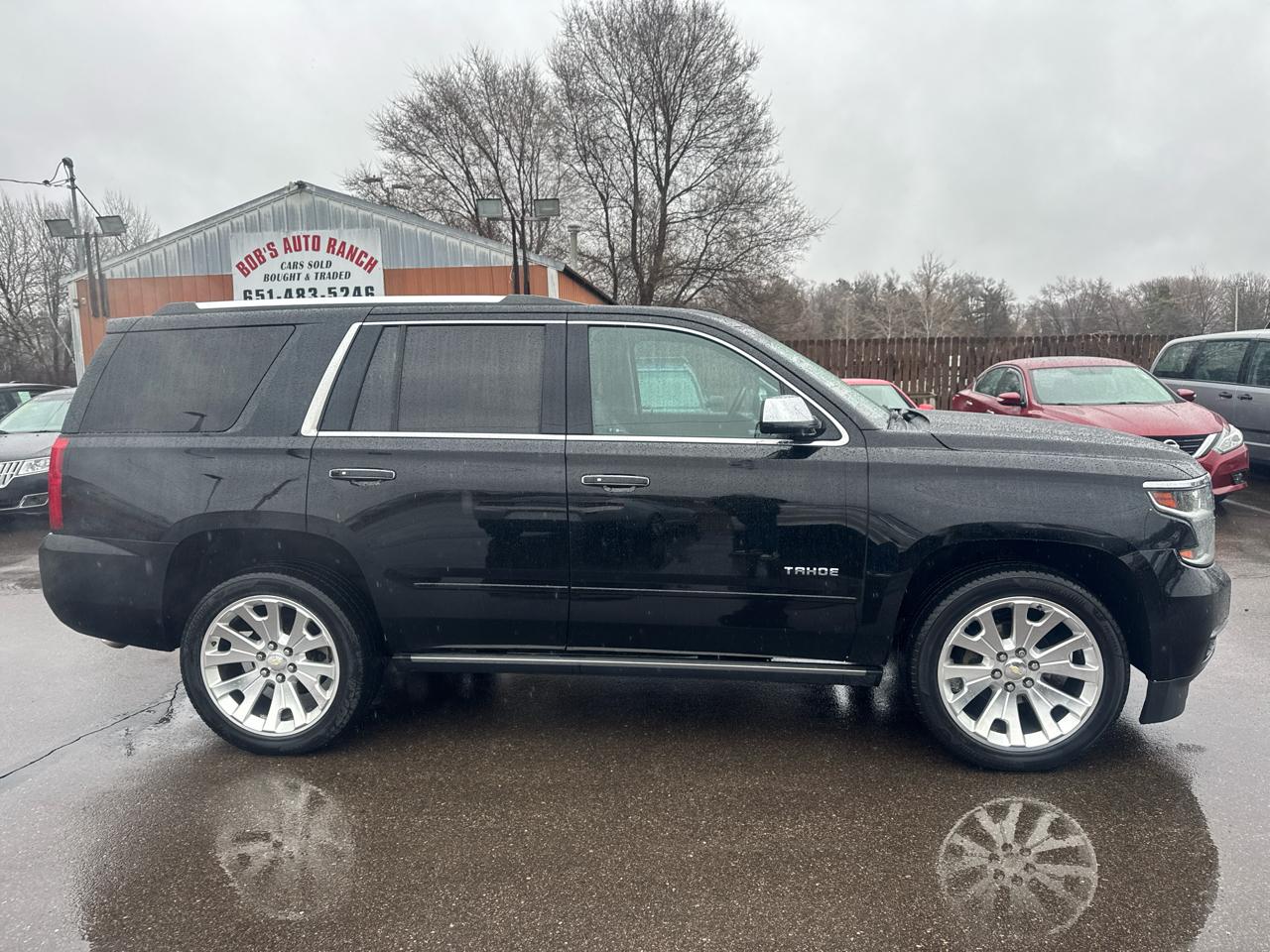 Chevrolet Tahoe 4WD 4dr Premier 2017