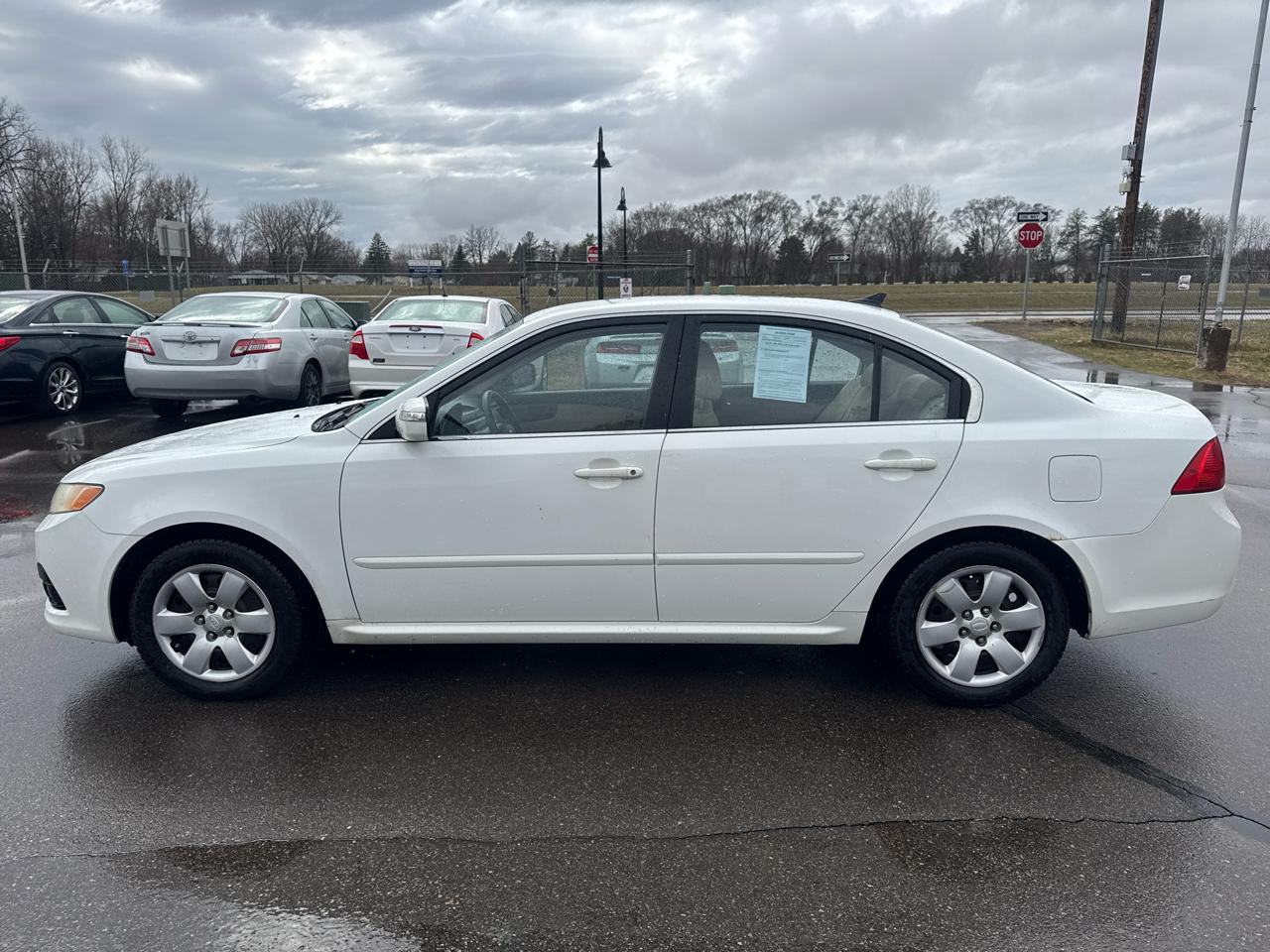 Kia Optima 4dr Sdn I4 Auto LX 2010