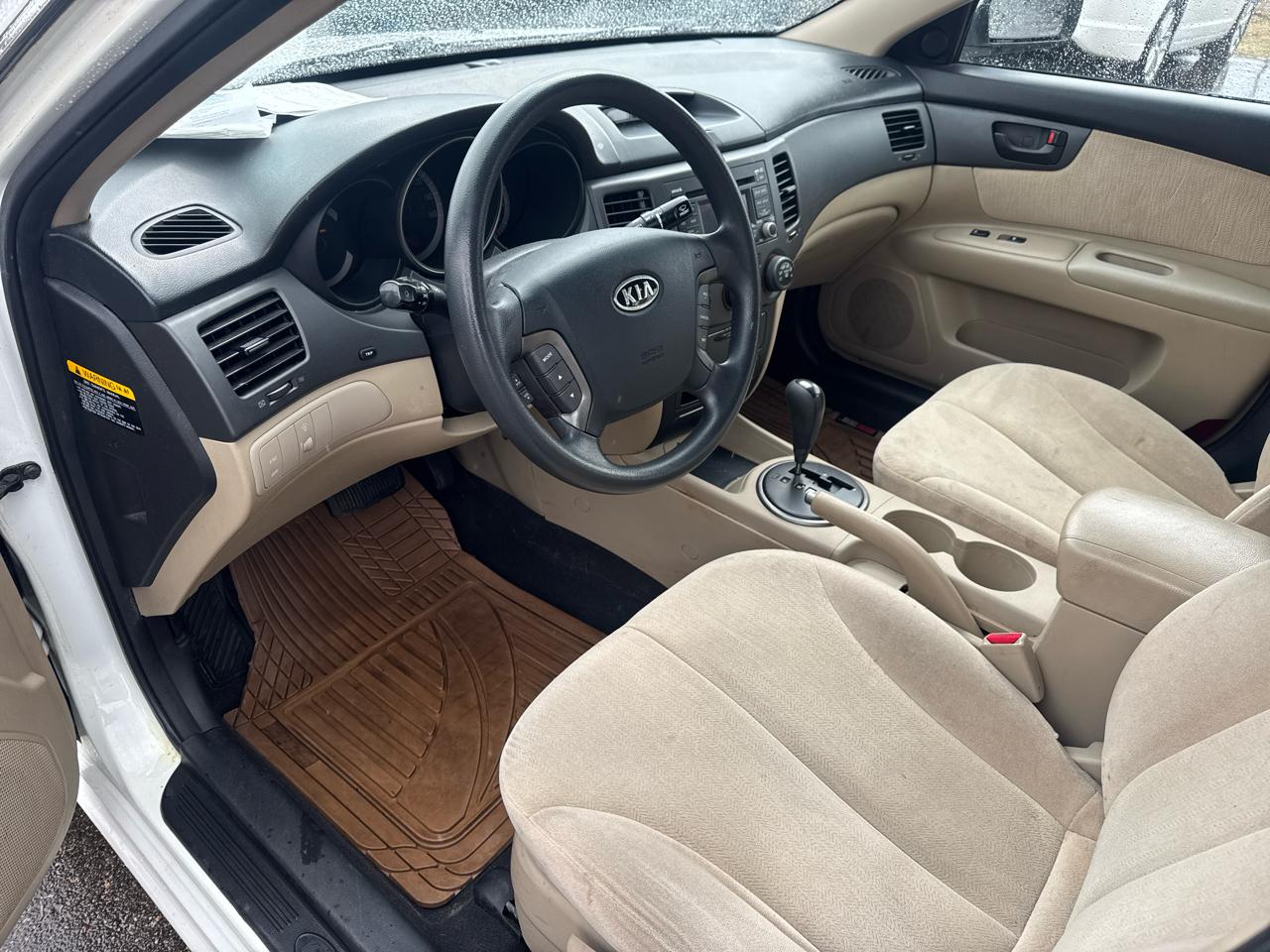 Kia Optima 4dr Sdn I4 Auto LX 2010