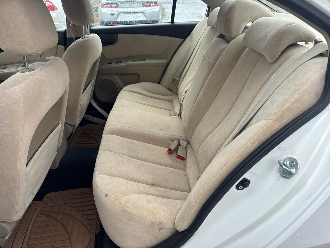 Kia Optima 4dr Sdn I4 Auto LX 2010