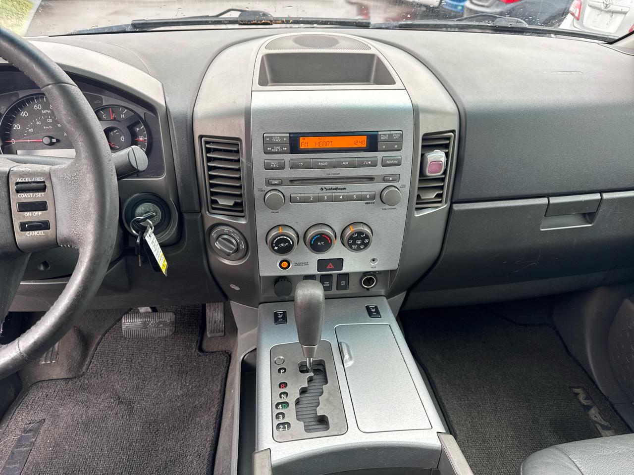 Nissan Titan LE Crew Cab 4WD FFV 2005