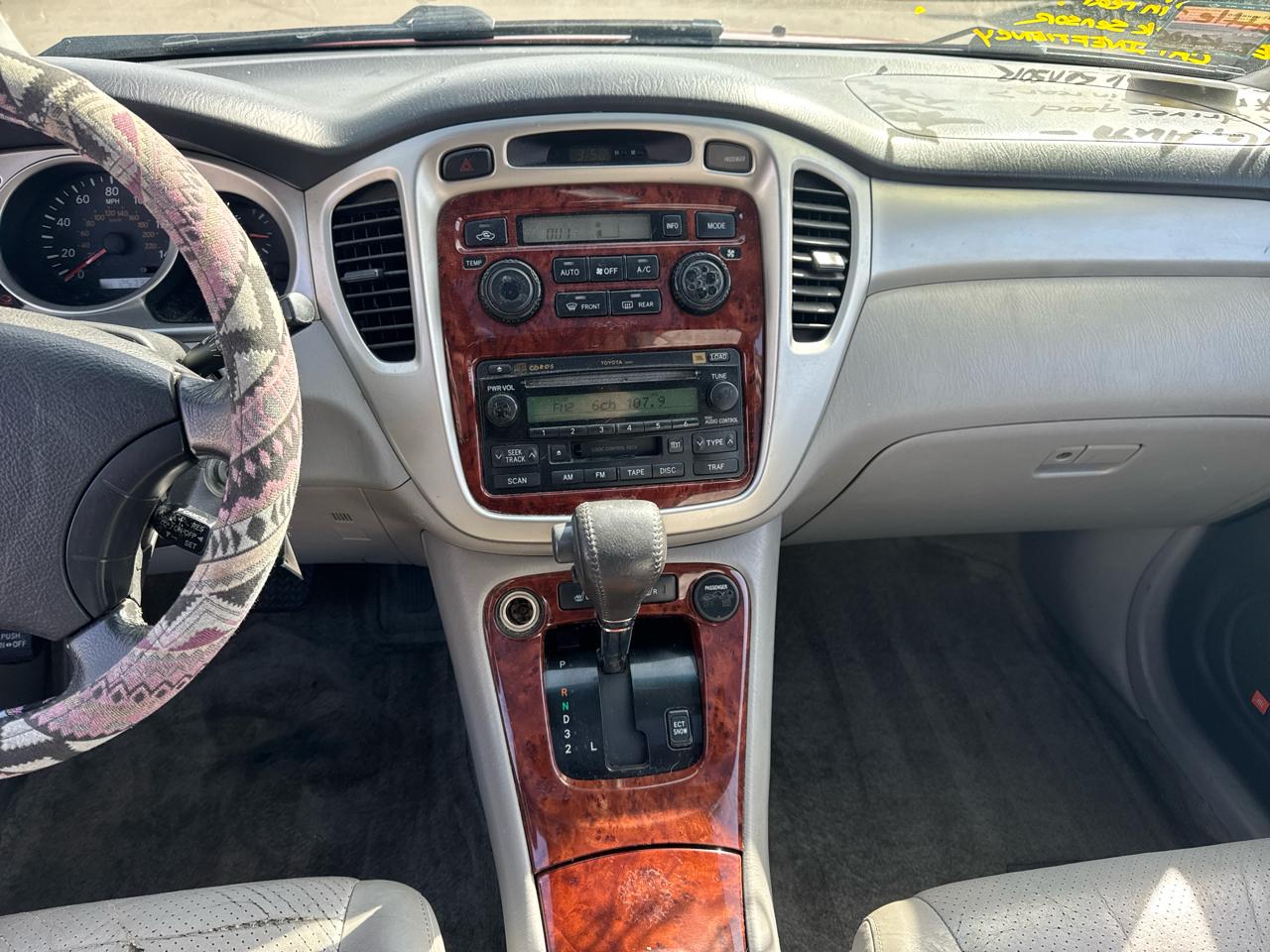 Toyota Highlander 4dr V6 4WD w/3rd Row (Natl) 2004