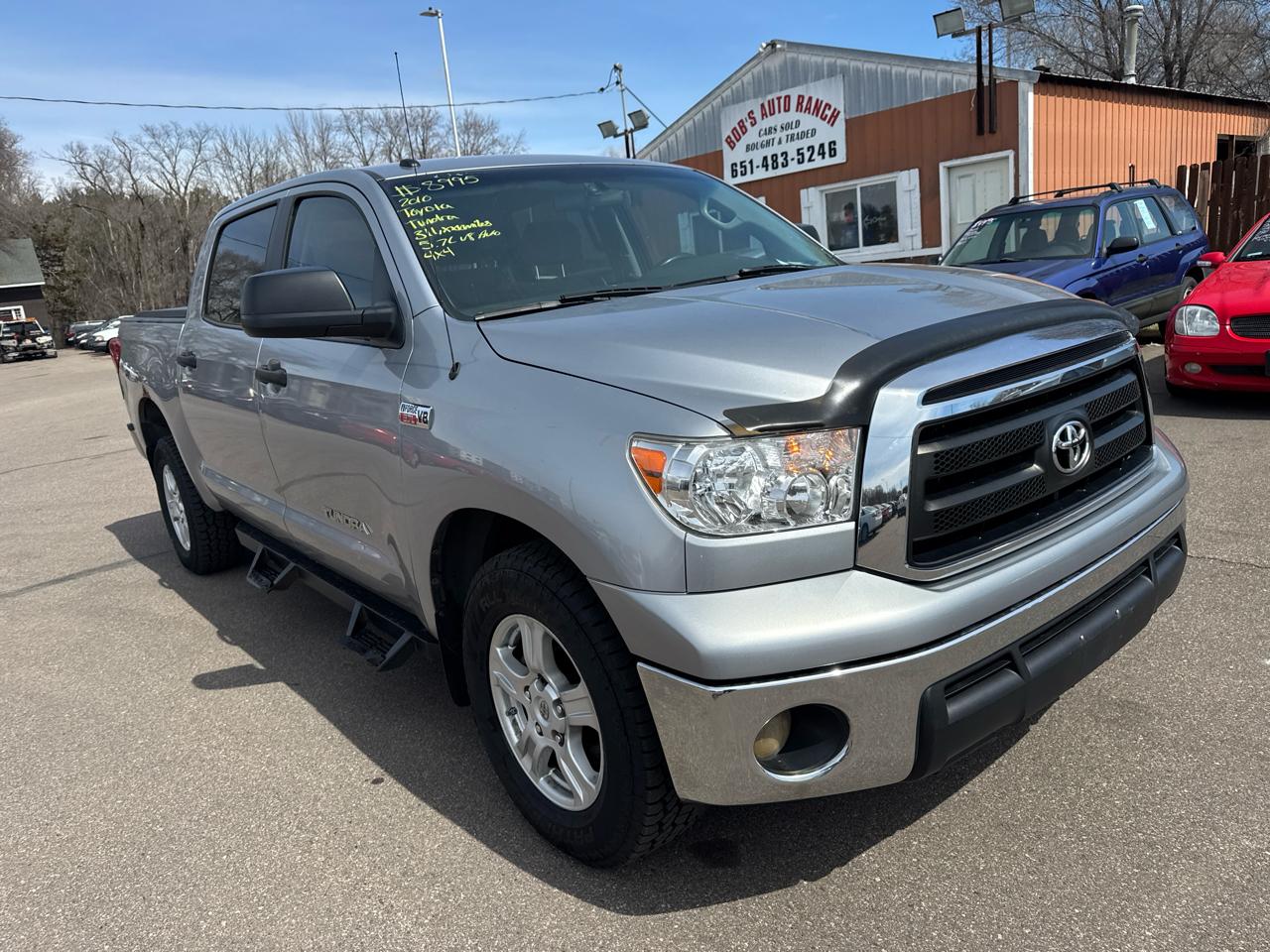 Toyota Tundra 4WD Truck CrewMax 5.7L FFV V8 6-Spd AT (Natl) 2010