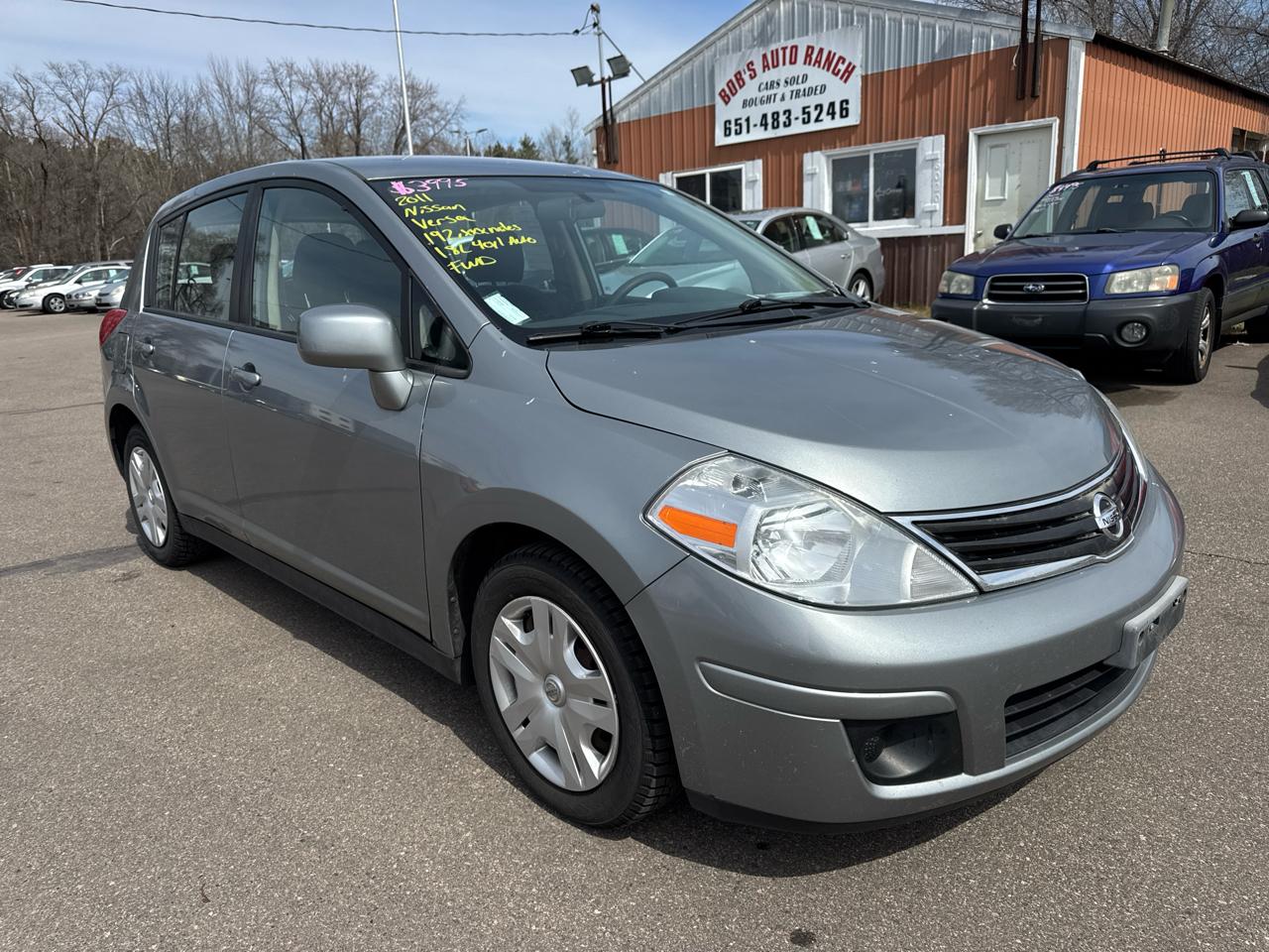 Nissan Versa 5dr HB I4 Auto 1.8 S 2011