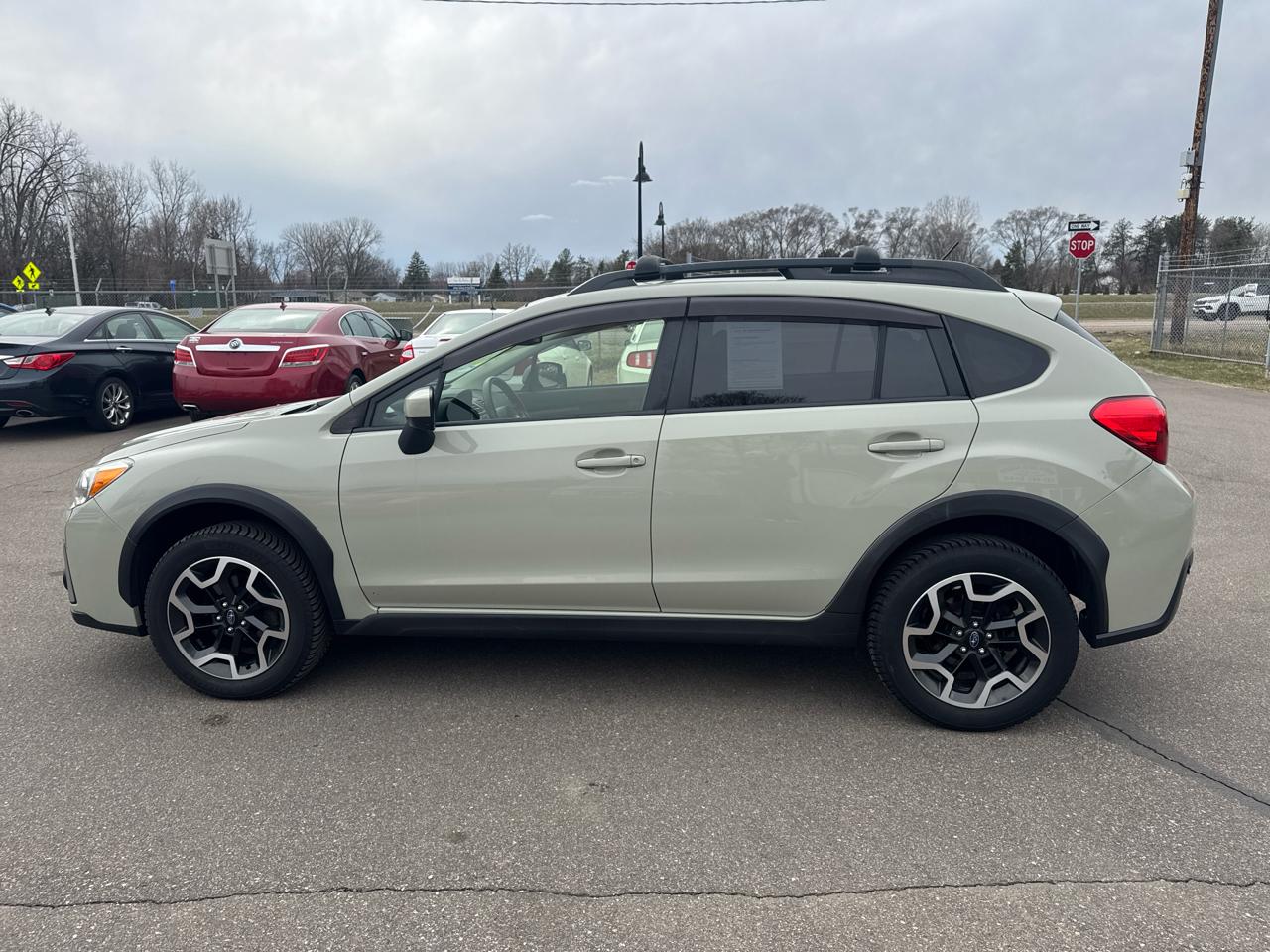 Subaru Crosstrek 5dr CVT 2.0i Premium 2016