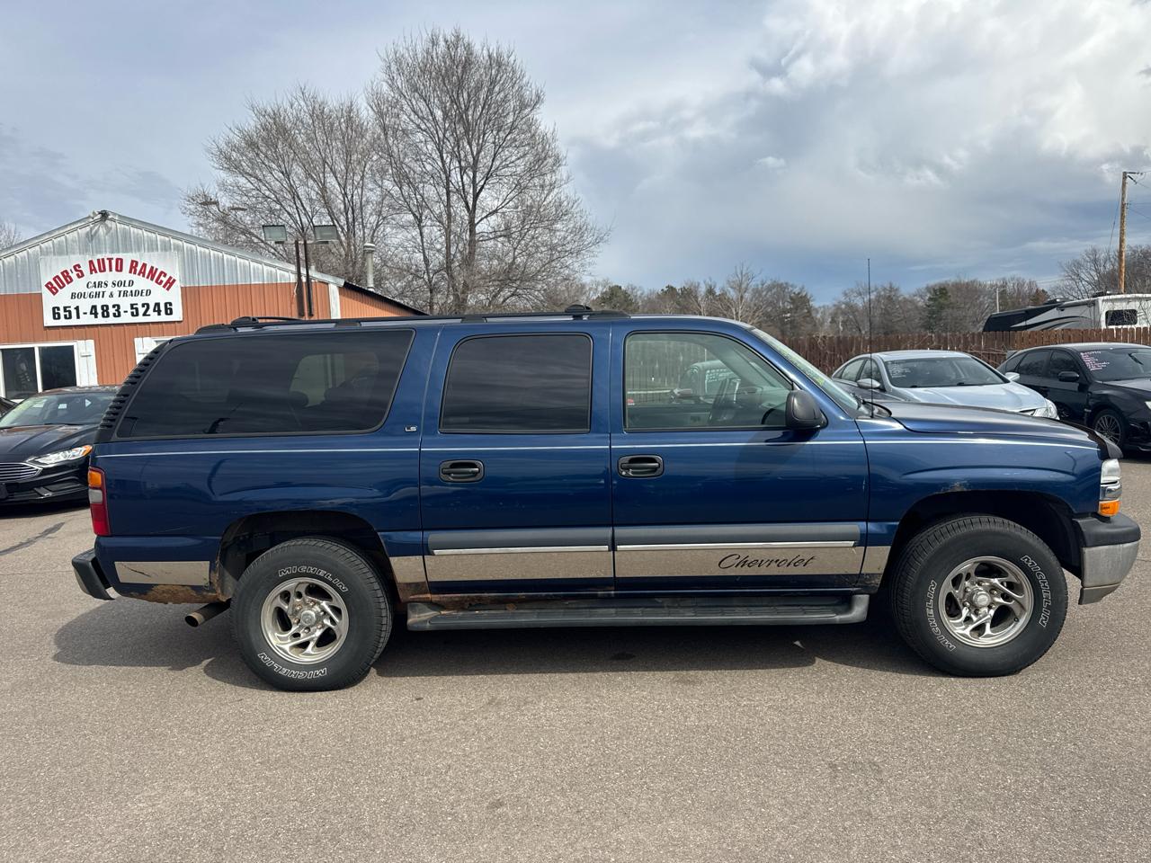 Chevrolet Suburban 4dr 1500 4WD LS 2002
