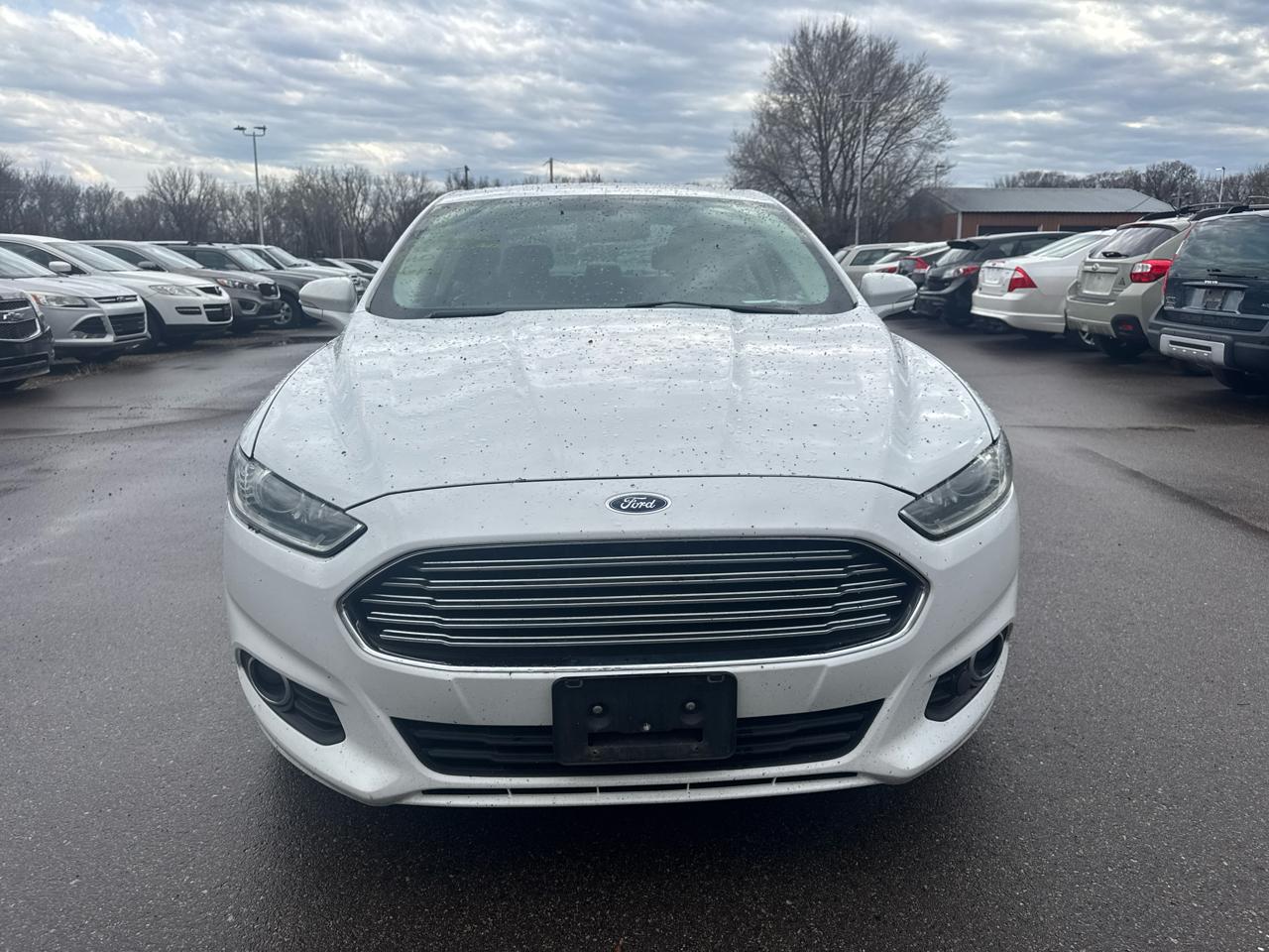 Ford Fusion 4dr Sdn SE FWD 2015