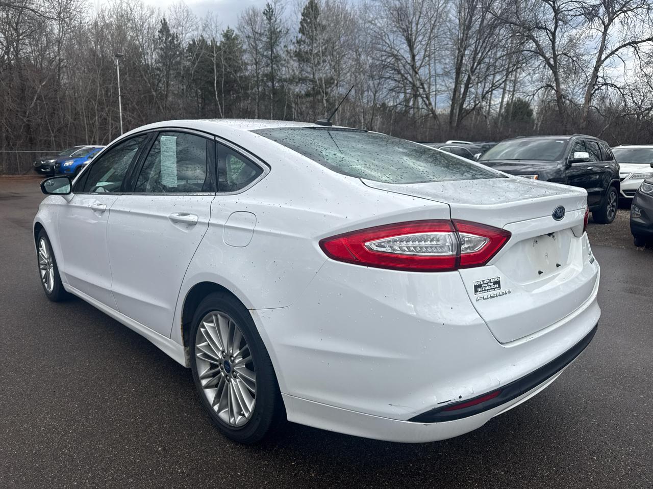 Ford Fusion 4dr Sdn SE FWD 2015