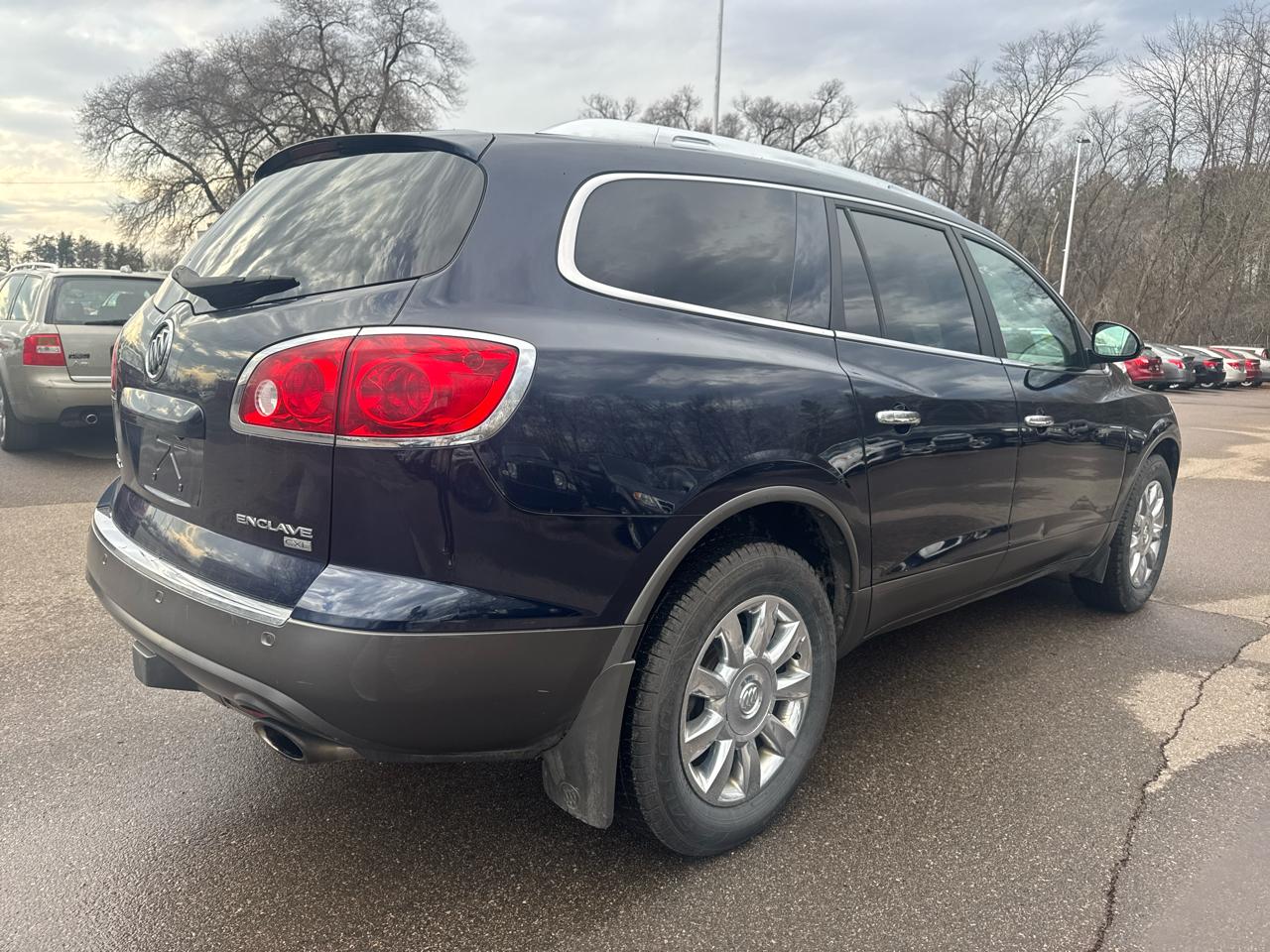 Buick Enclave AWD 4dr CXL-2 2011