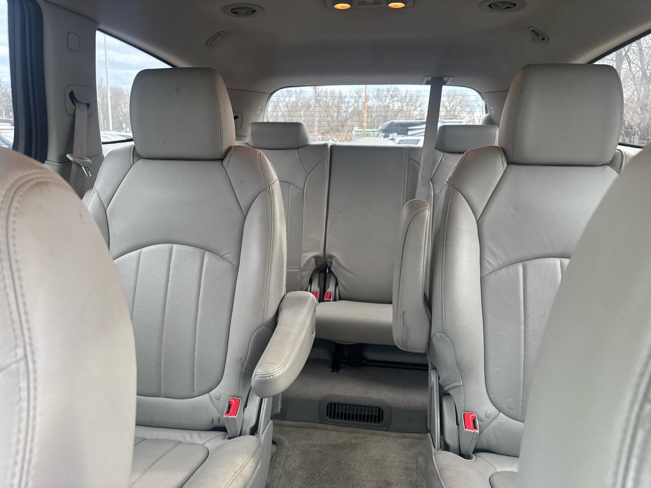 Buick Enclave AWD 4dr CXL-2 2011