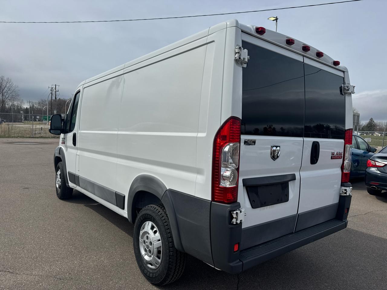 RAM ProMaster Cargo Van 1500 Low Roof 136" WB 2016