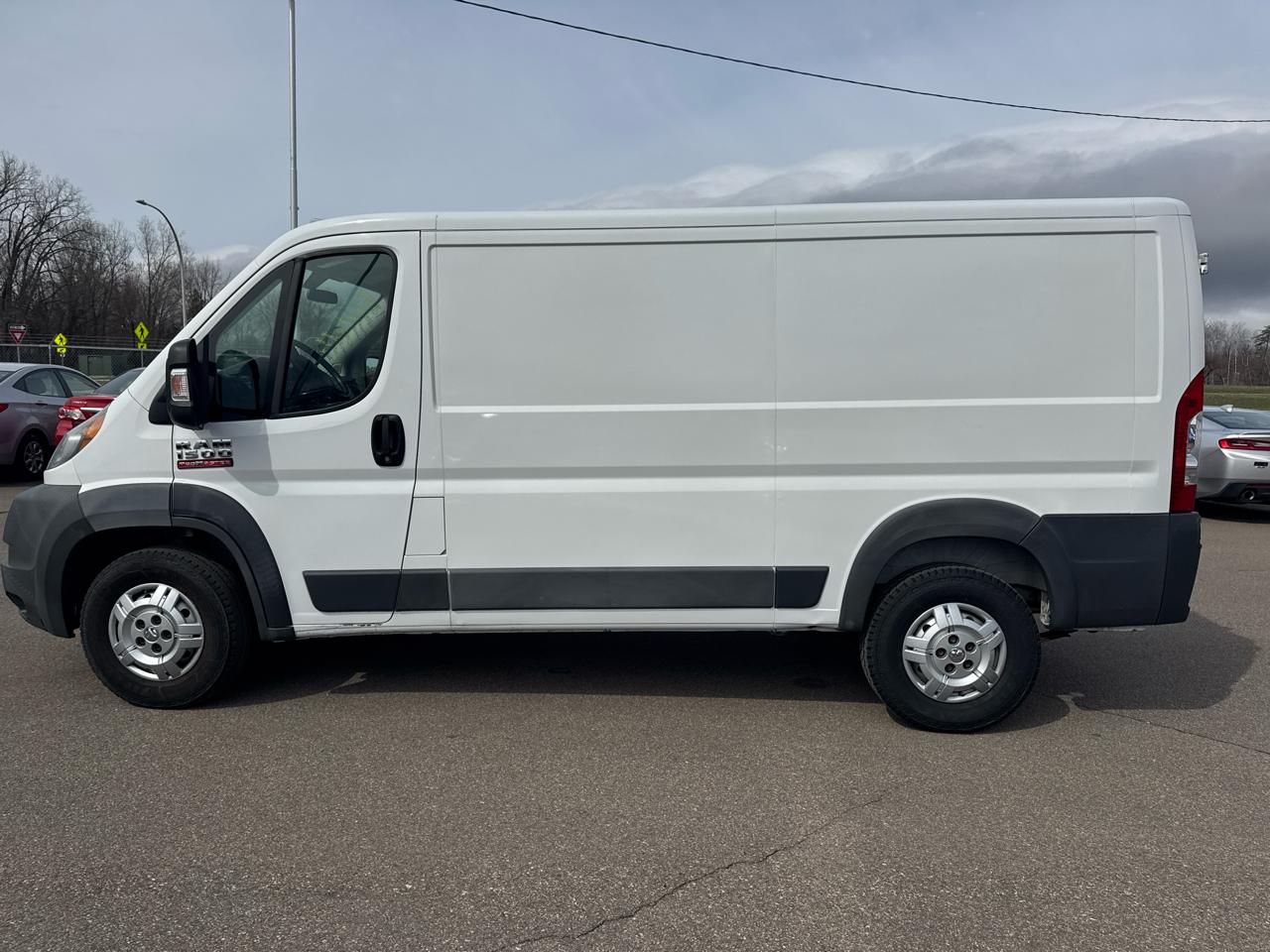 RAM ProMaster Cargo Van 1500 Low Roof 136" WB 2016