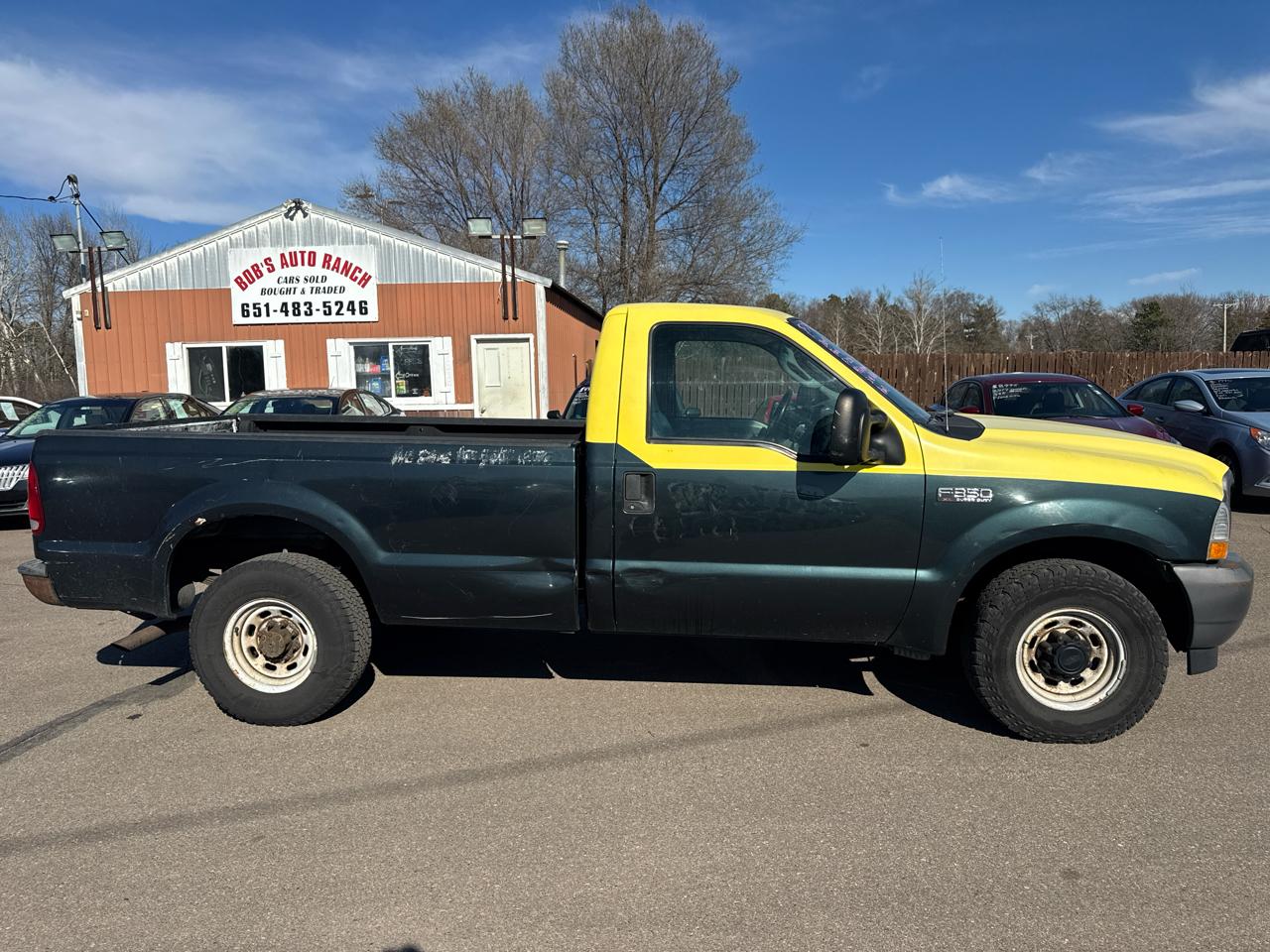 Ford Super Duty F-350 SRW Reg Cab 137" XLT 2004