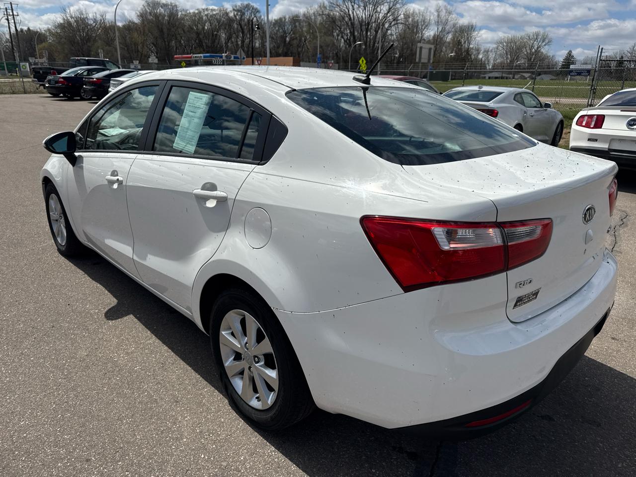 Kia Rio 4dr Sdn Auto EX 2012