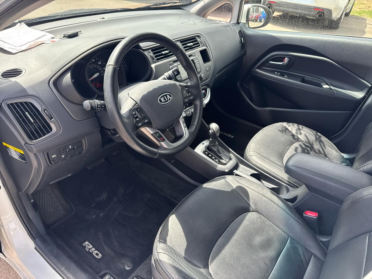 Kia Rio 4dr Sdn Auto EX 2012