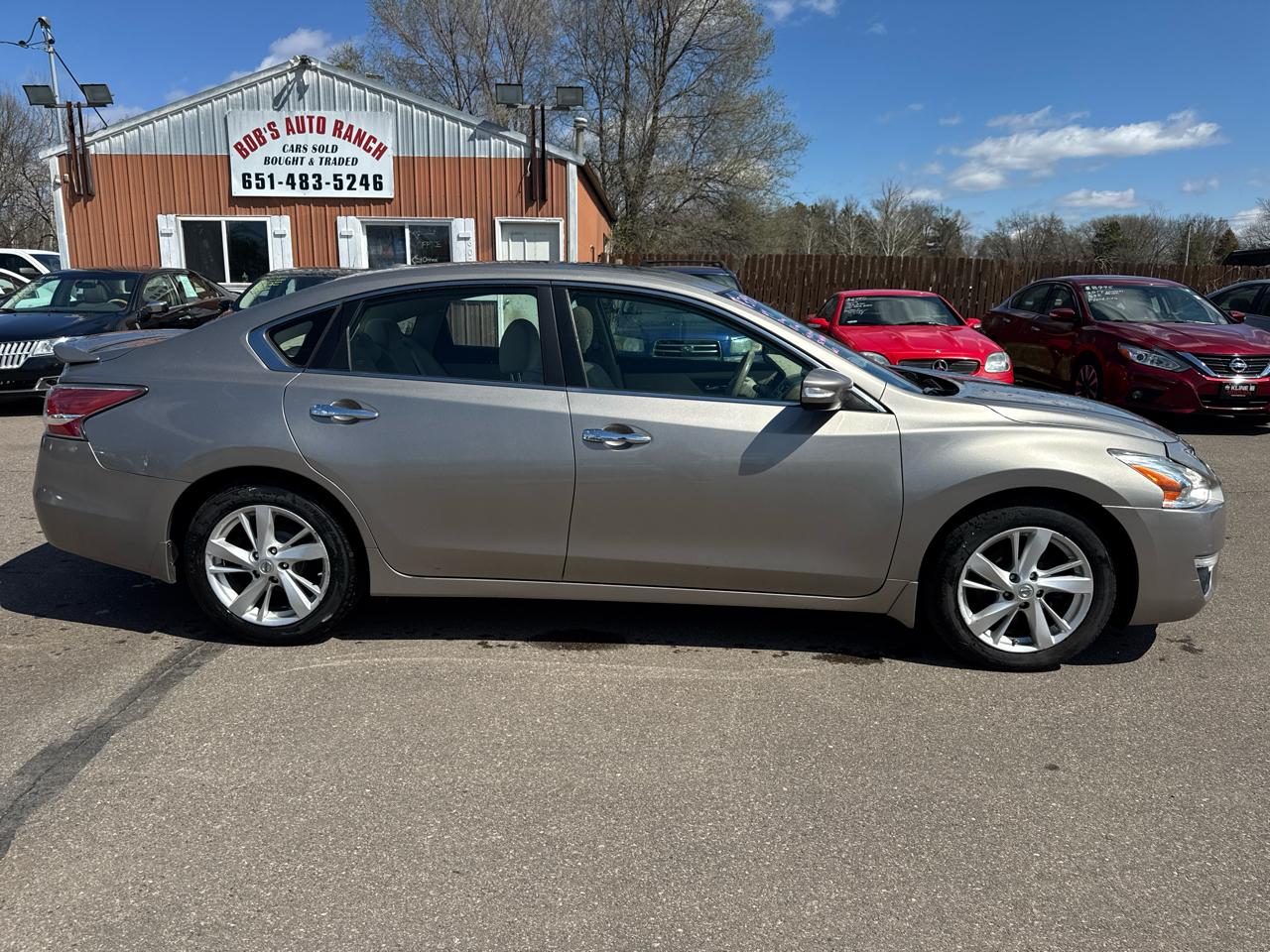 Nissan Altima 4dr Sdn I4 2.5 SV 2014