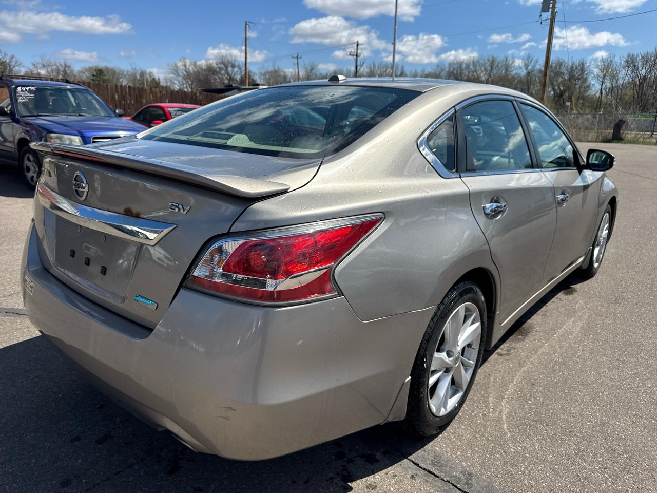 Nissan Altima 4dr Sdn I4 2.5 SV 2014