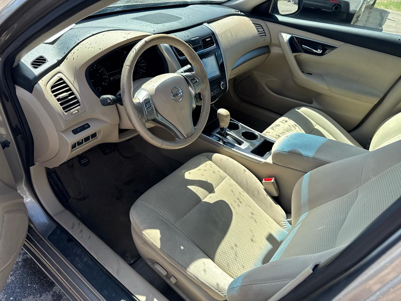 Nissan Altima 4dr Sdn I4 2.5 SV 2014