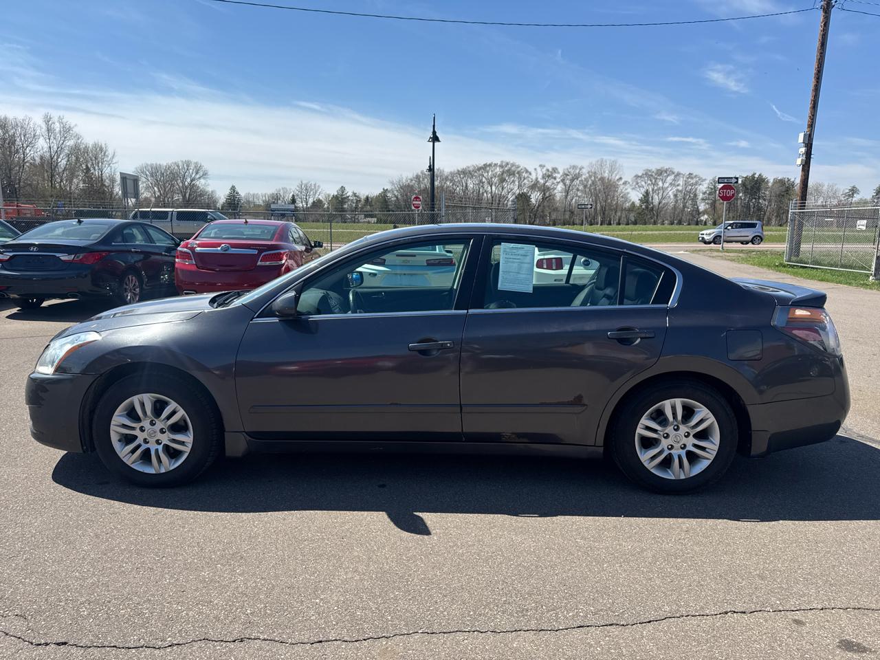 Nissan Altima 4dr Sdn I4 CVT 2.5 S 2011