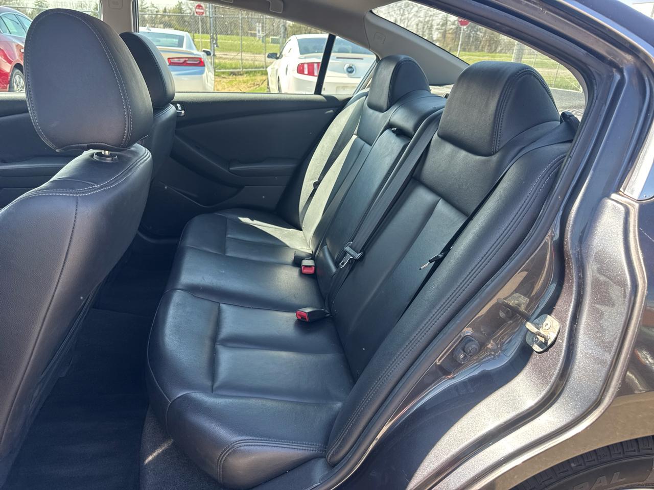 Nissan Altima 4dr Sdn I4 CVT 2.5 S 2011