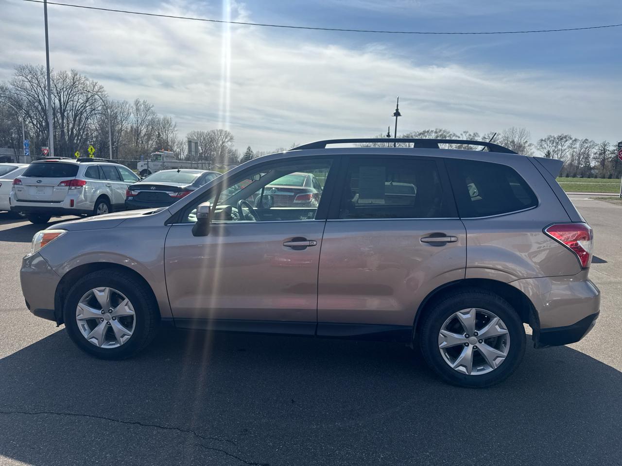 Subaru Forester 4dr Auto 2.5i Touring PZEV 2014