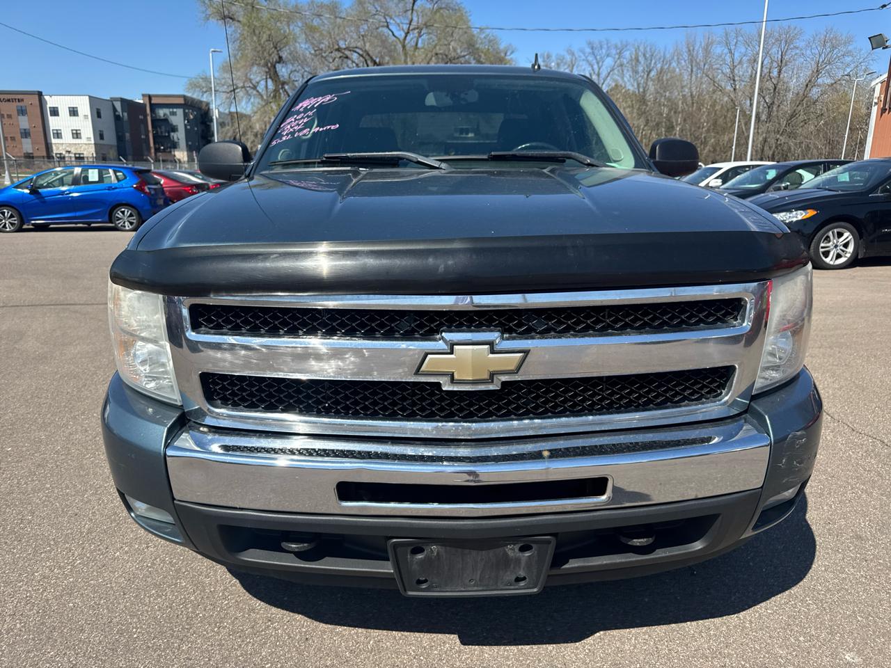 Chevrolet Silverado 1500 4WD Crew Cab 143.5" LT 2011