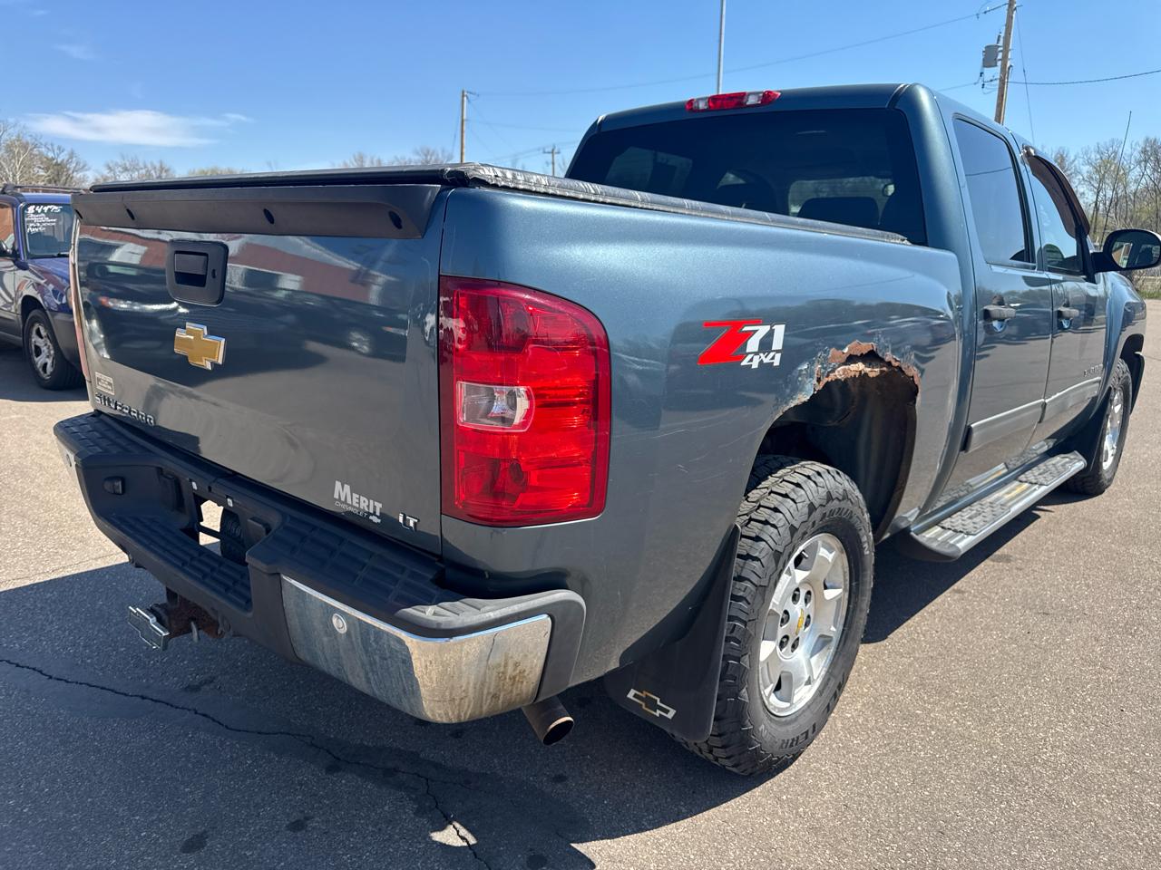 Chevrolet Silverado 1500 4WD Crew Cab 143.5" LT 2011