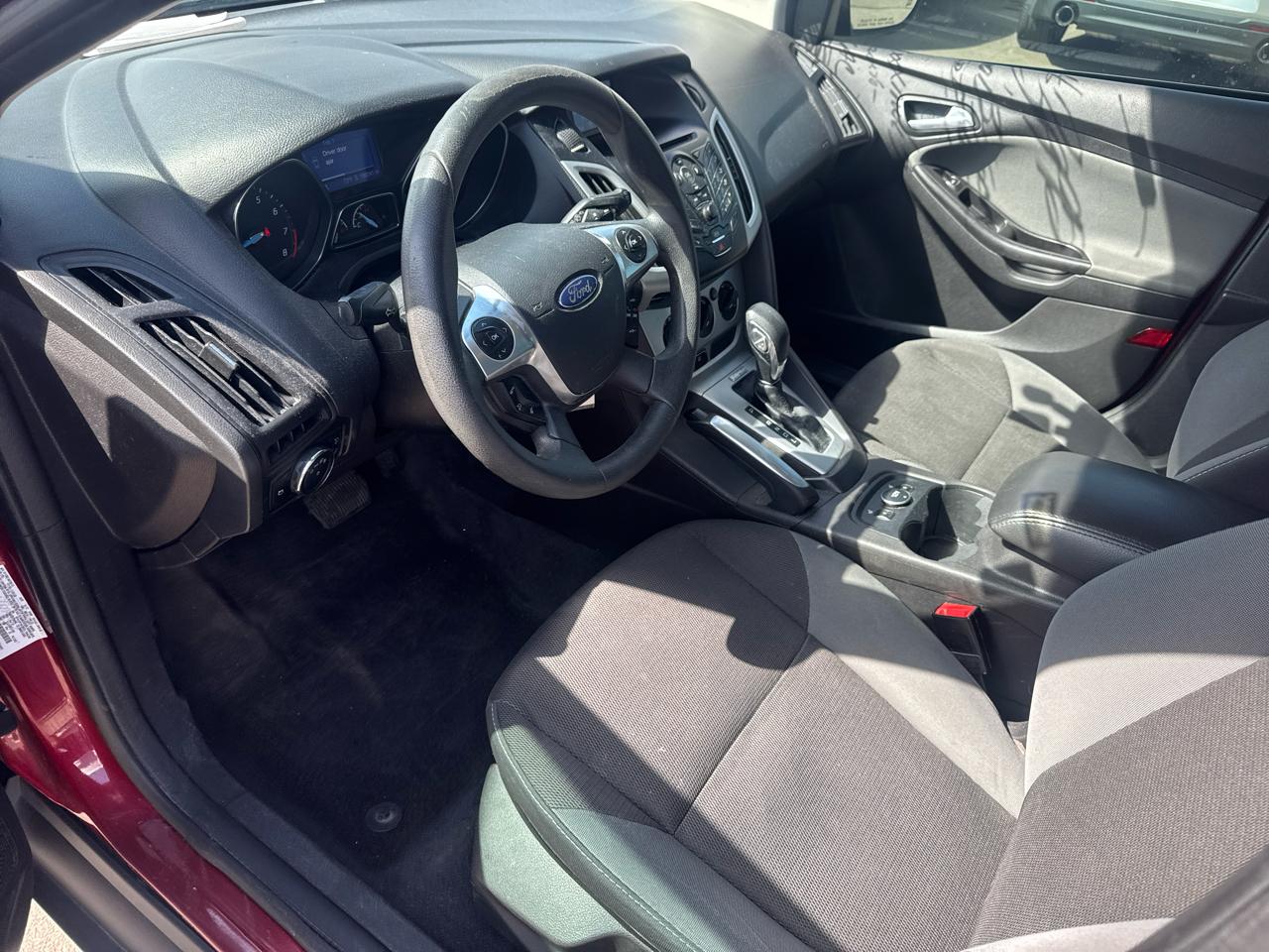 Ford Focus 5dr HB SE 2013