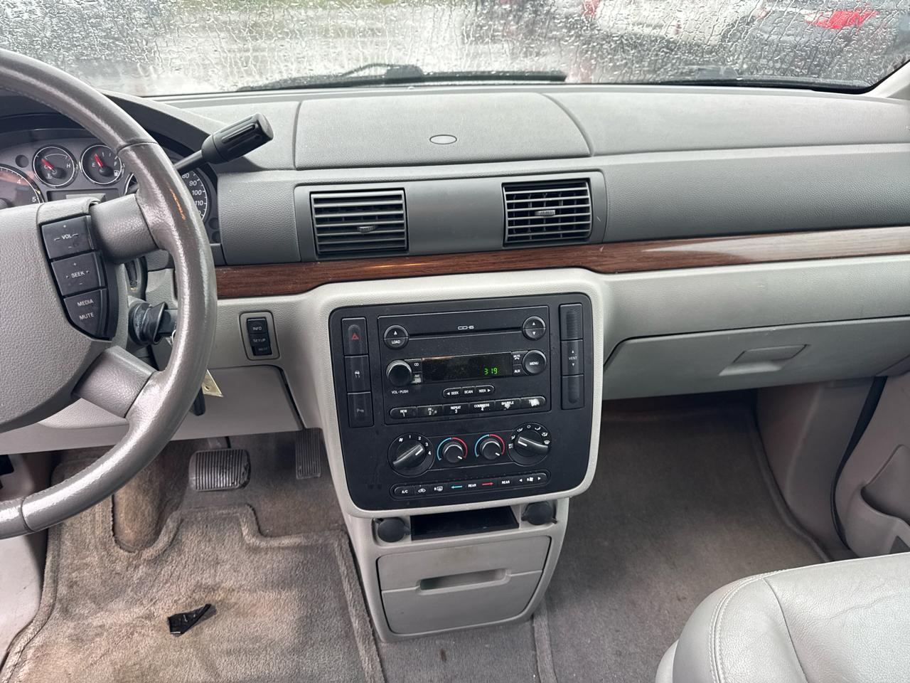 Ford Freestar Wagon 4dr SEL 2005