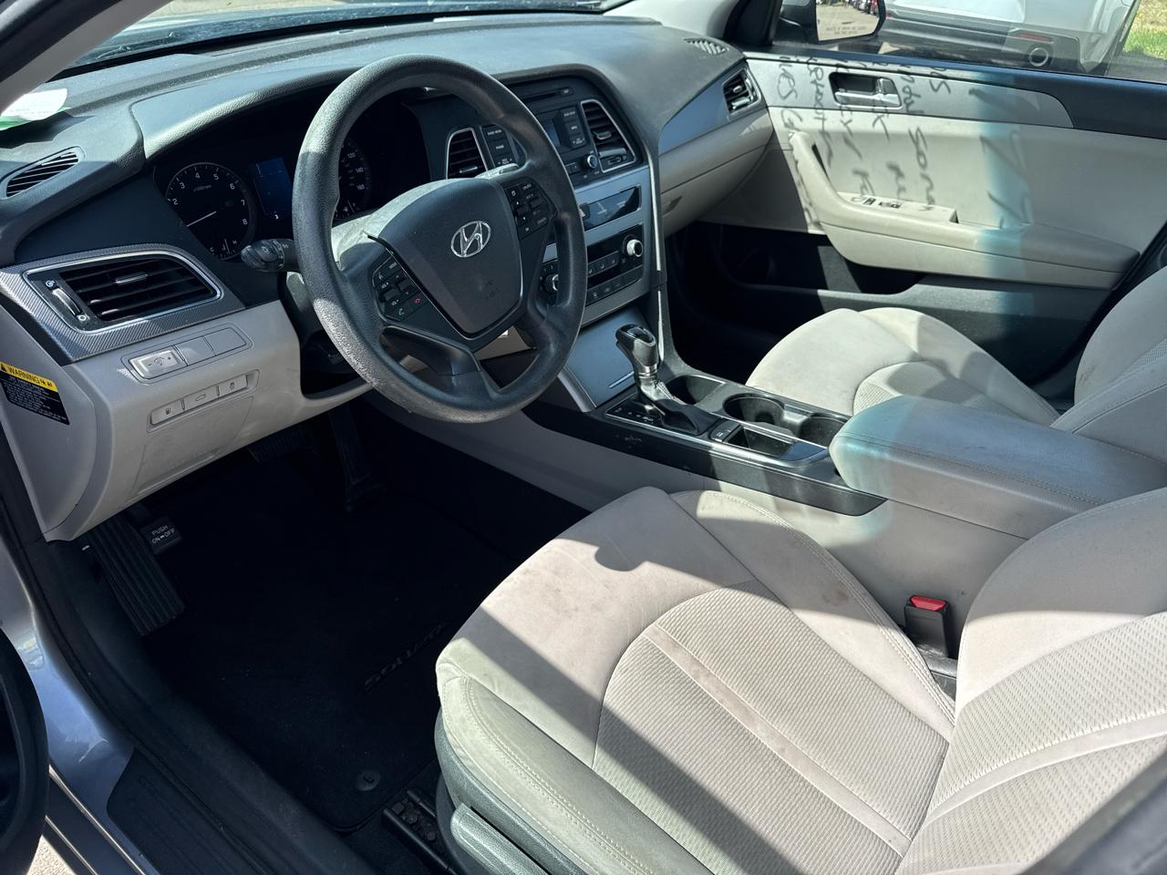 Hyundai Sonata 4dr Sdn 2.4L SE 2015