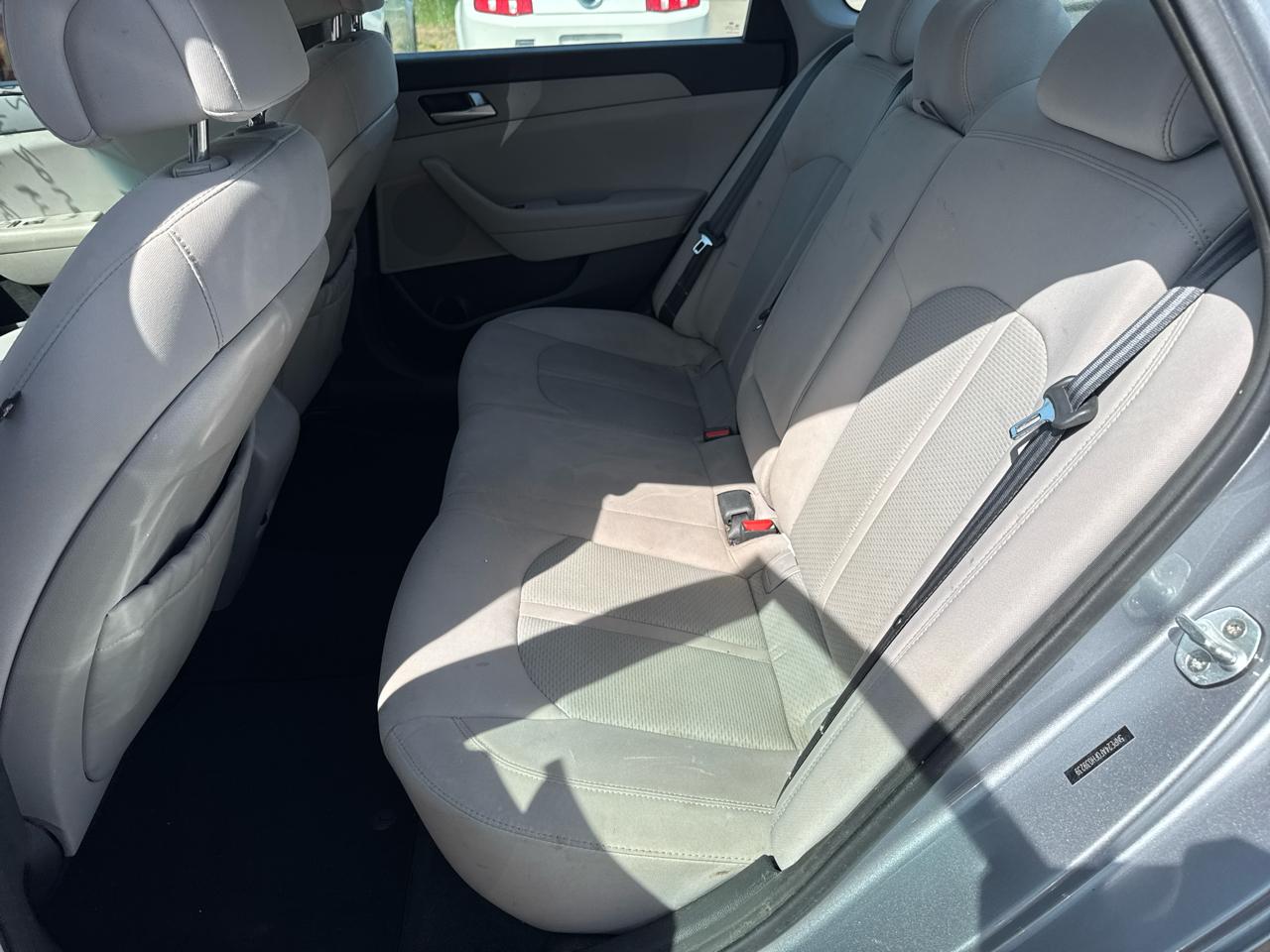Hyundai Sonata 4dr Sdn 2.4L SE 2015