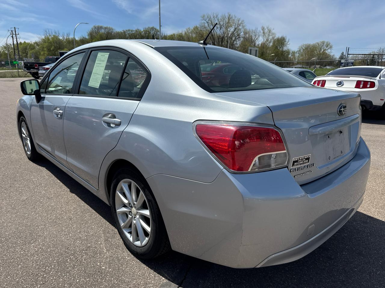 Subaru Impreza Sedan 4dr Auto 2.0i Premium 2014
