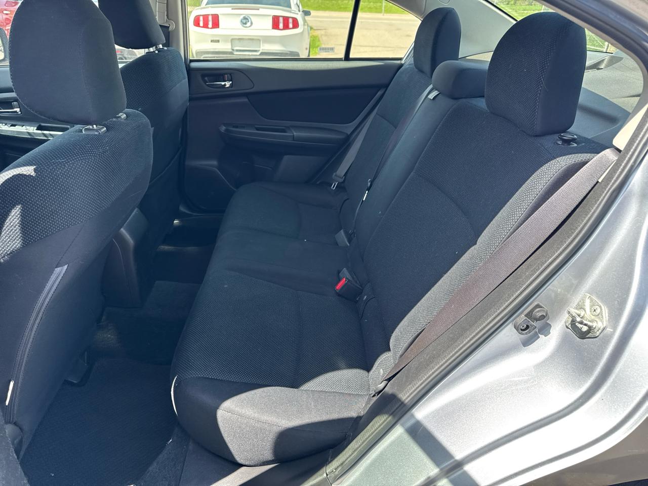 Subaru Impreza Sedan 4dr Auto 2.0i Premium 2014