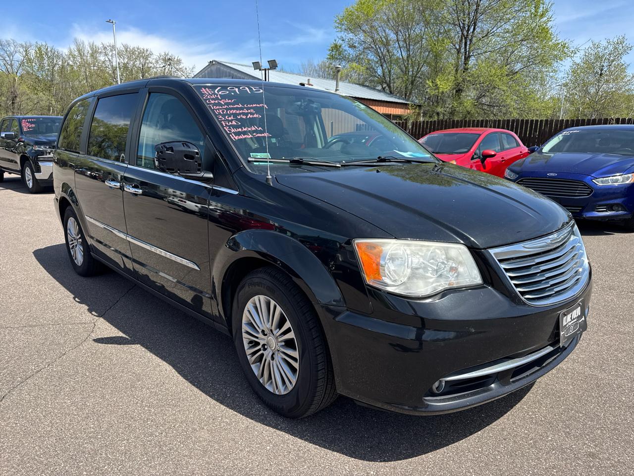 Chrysler Town & Country 4dr Wgn Touring-L 2014