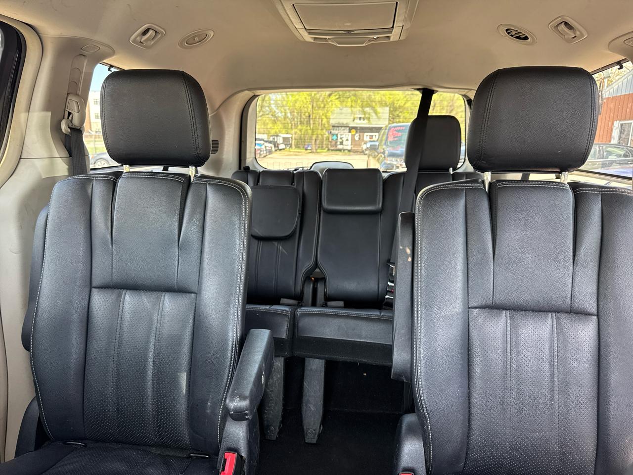 Chrysler Town & Country 4dr Wgn Touring-L 2014