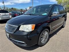 2014 Chrysler Town & Country 