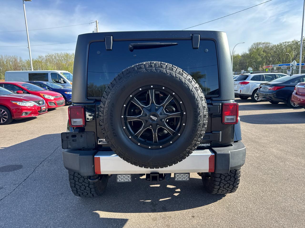 Jeep Wrangler Unlimited 4WD 4dr Sahara 2014