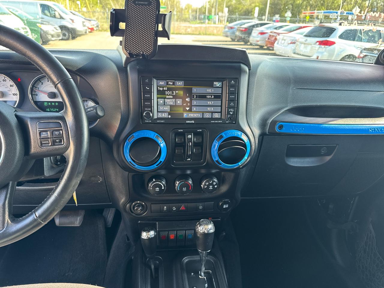 Jeep Wrangler Unlimited 4WD 4dr Sahara 2014