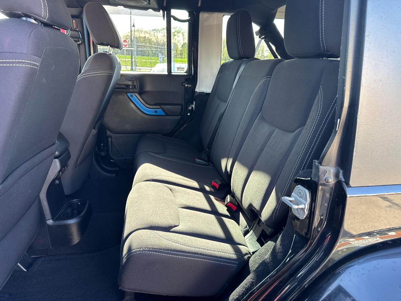 Jeep Wrangler Unlimited 4WD 4dr Sahara 2014