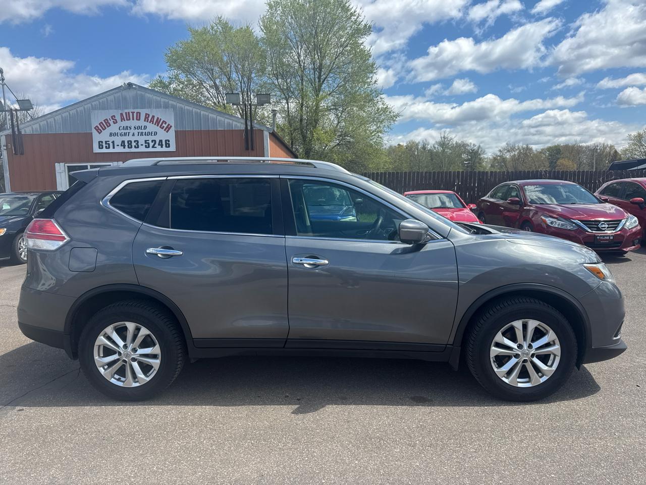 Nissan Rogue AWD 4dr SV 2016