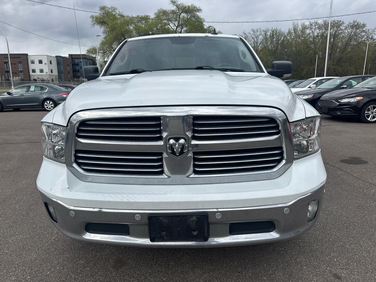 RAM 1500 Big Horn 4x4 Crew Cab 5'7" Box 2017