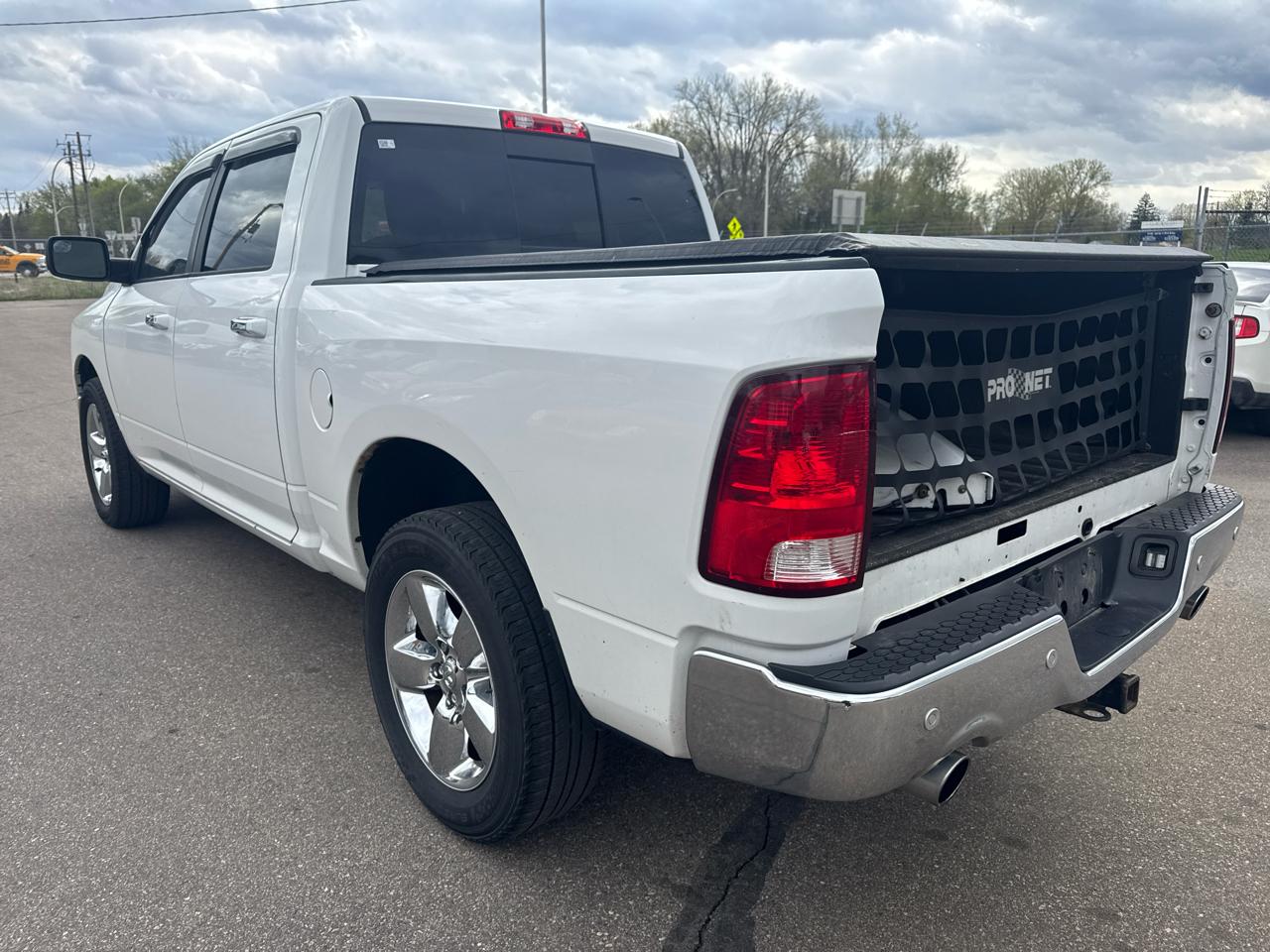 RAM 1500 Big Horn 4x4 Crew Cab 5'7" Box 2017