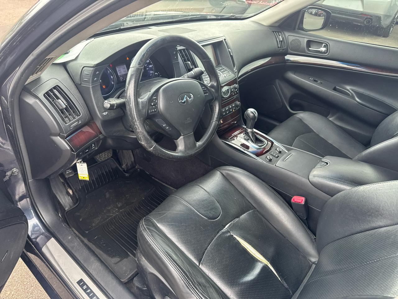 Infiniti G37 Sedan 4dr x AWD 2012