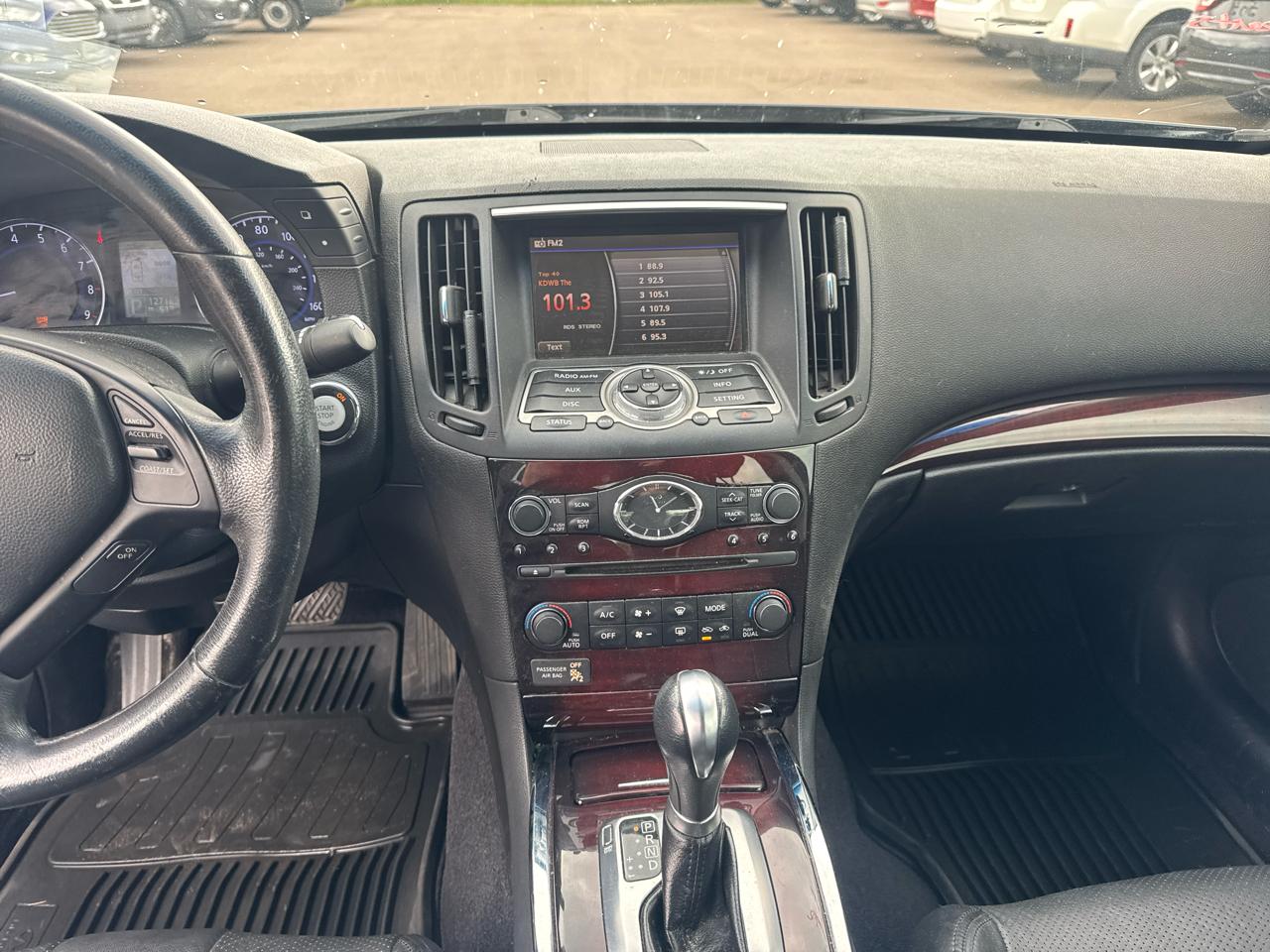 Infiniti G37 Sedan 4dr x AWD 2012