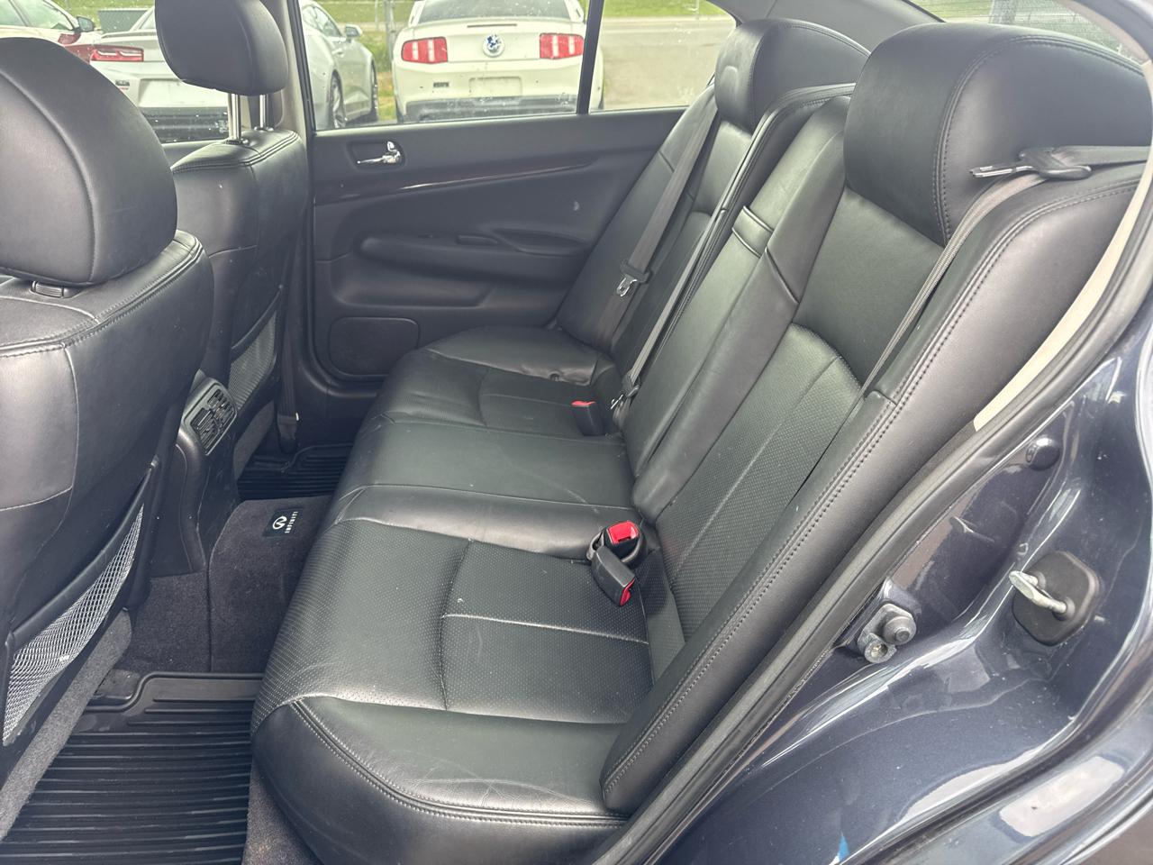 Infiniti G37 Sedan 4dr x AWD 2012