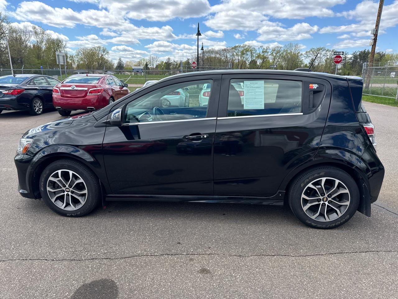 Chevrolet Sonic 5dr HB Auto LT w/1SD 2017