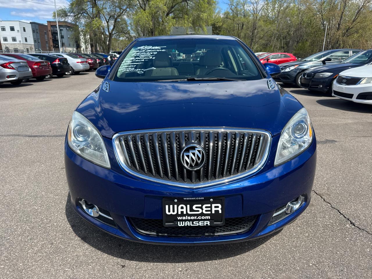 Buick Verano 4dr Sdn Leather Group 2013