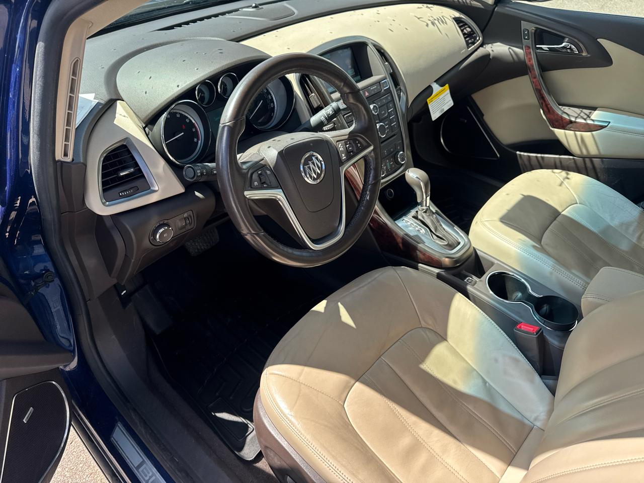 Buick Verano 4dr Sdn Leather Group 2013