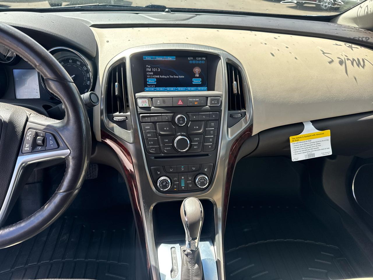 Buick Verano 4dr Sdn Leather Group 2013
