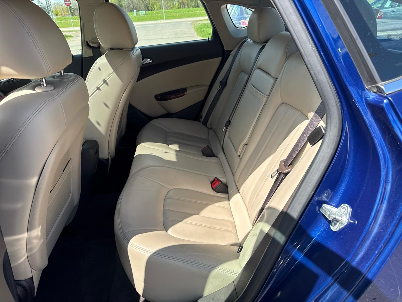 Buick Verano 4dr Sdn Leather Group 2013